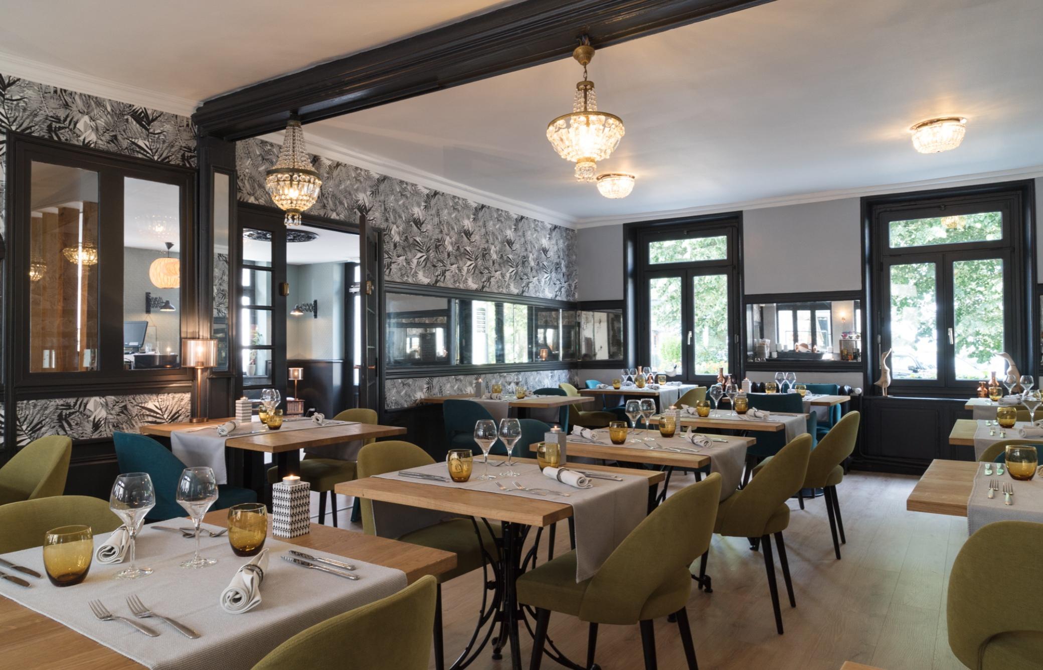 The Originals Boutique, Hotel La Colonne De Bronze, Сен-Валери-сюр-Сомм Экстерьер фото